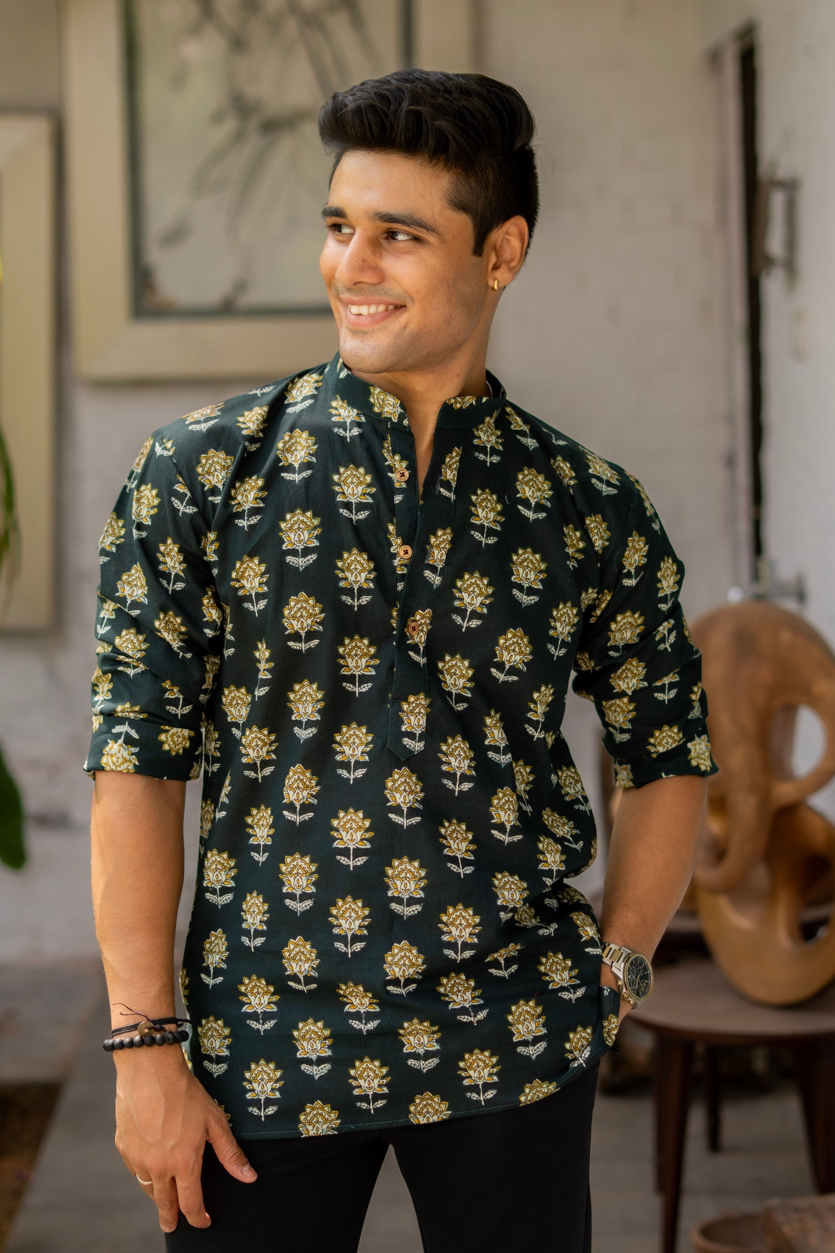 The Castle Green Short Kurta with Yellow and White Flower Print