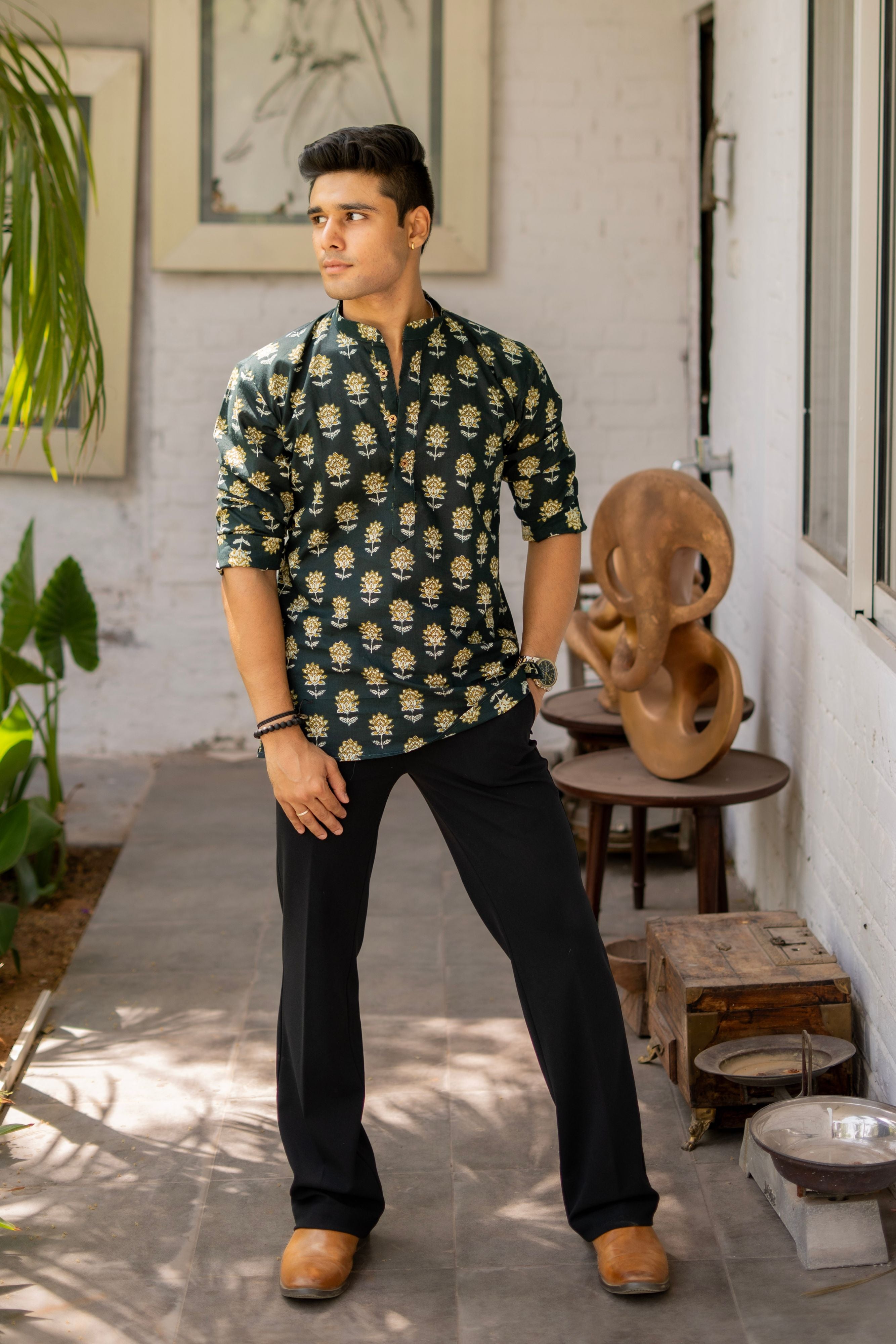 The Castle Green Short Kurta with Yellow and White Flower Print