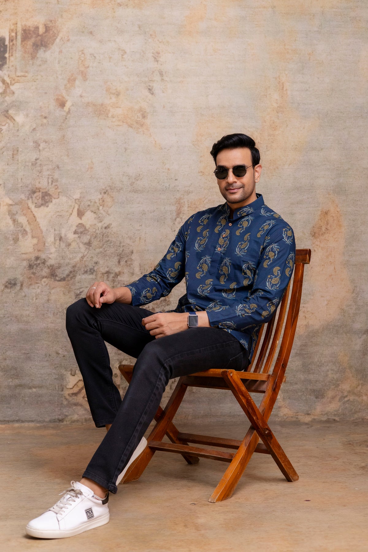 The Indigo Blue Garden Floral Short Kurta