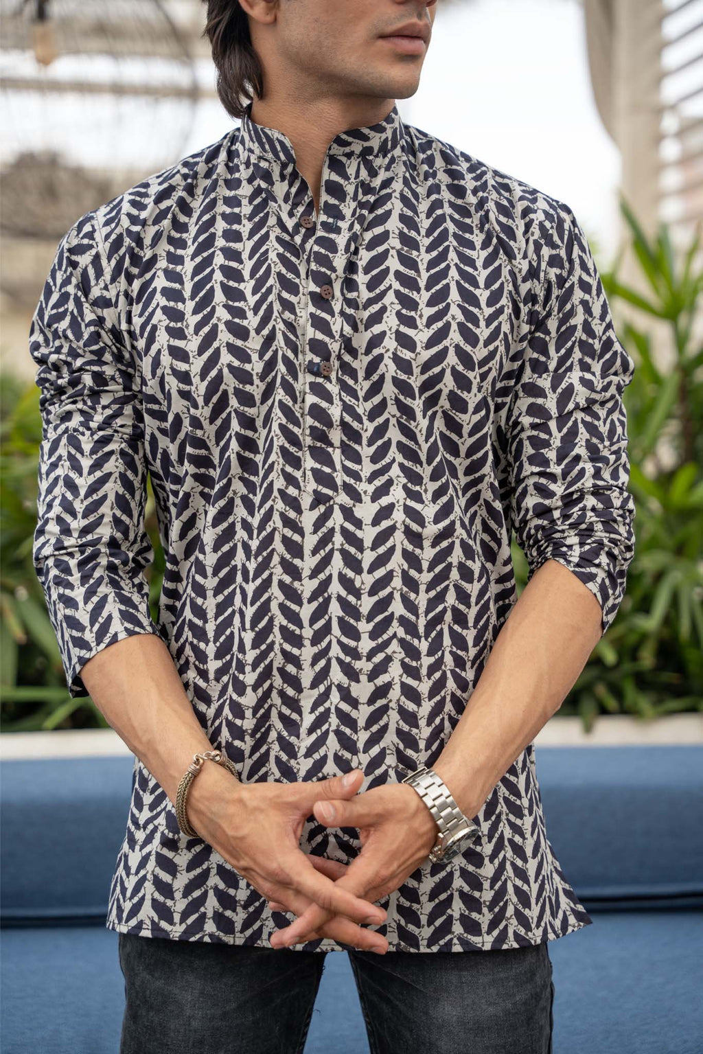 The Black Short Kurta With Petal Stripe Print