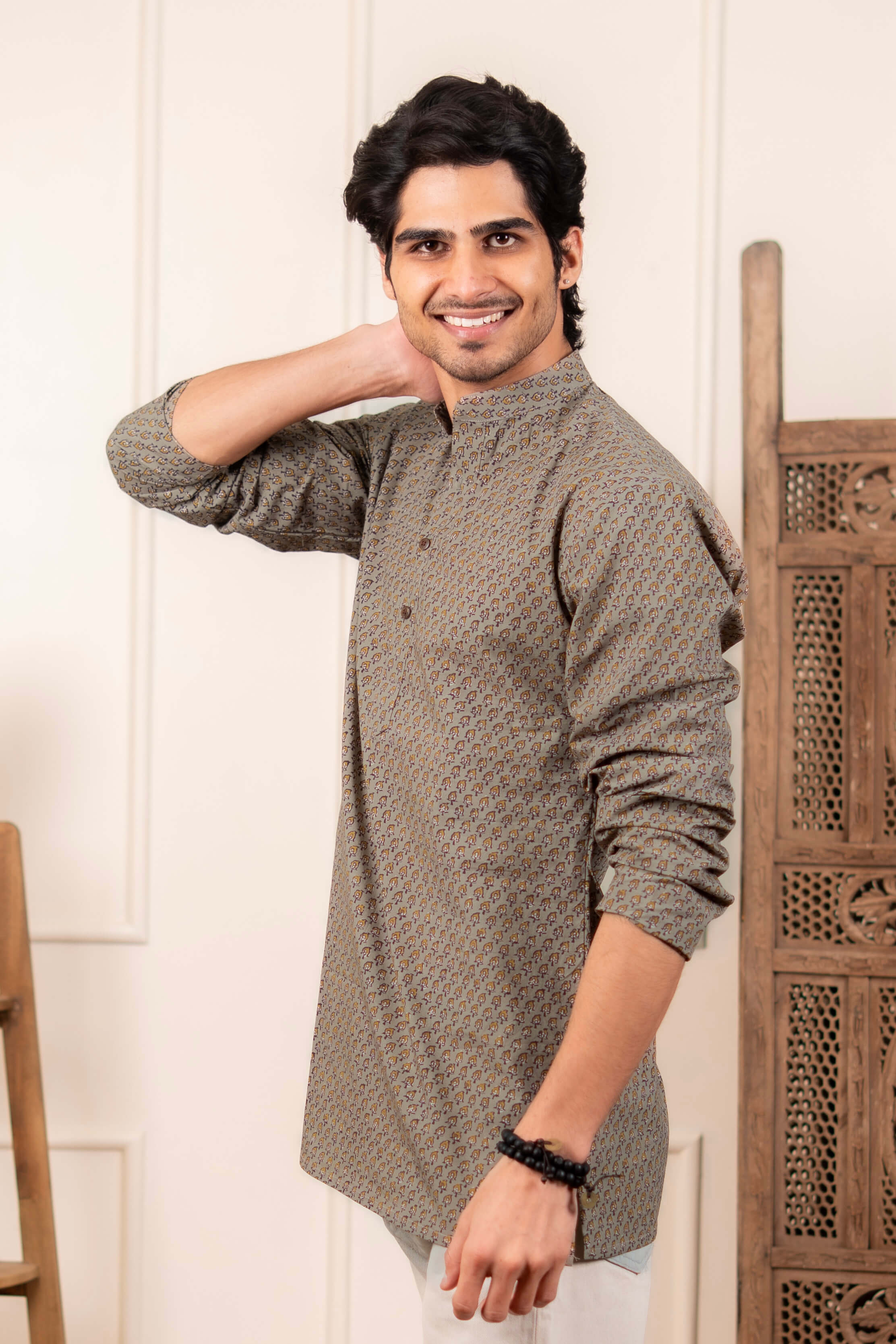 The Fossil Grey Paisley Motif Short Kurta