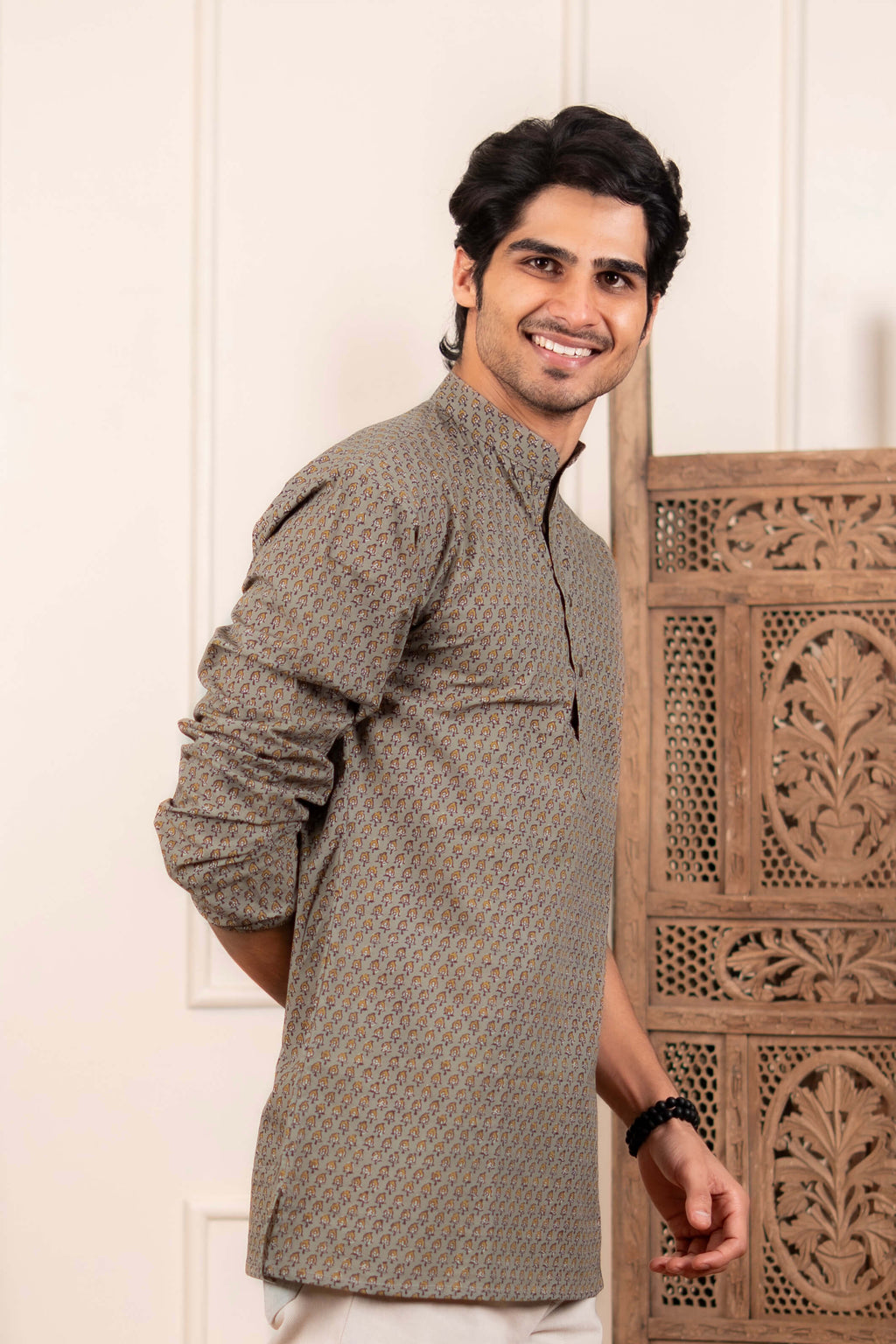 The Fossil Grey Paisley Motif Short Kurta