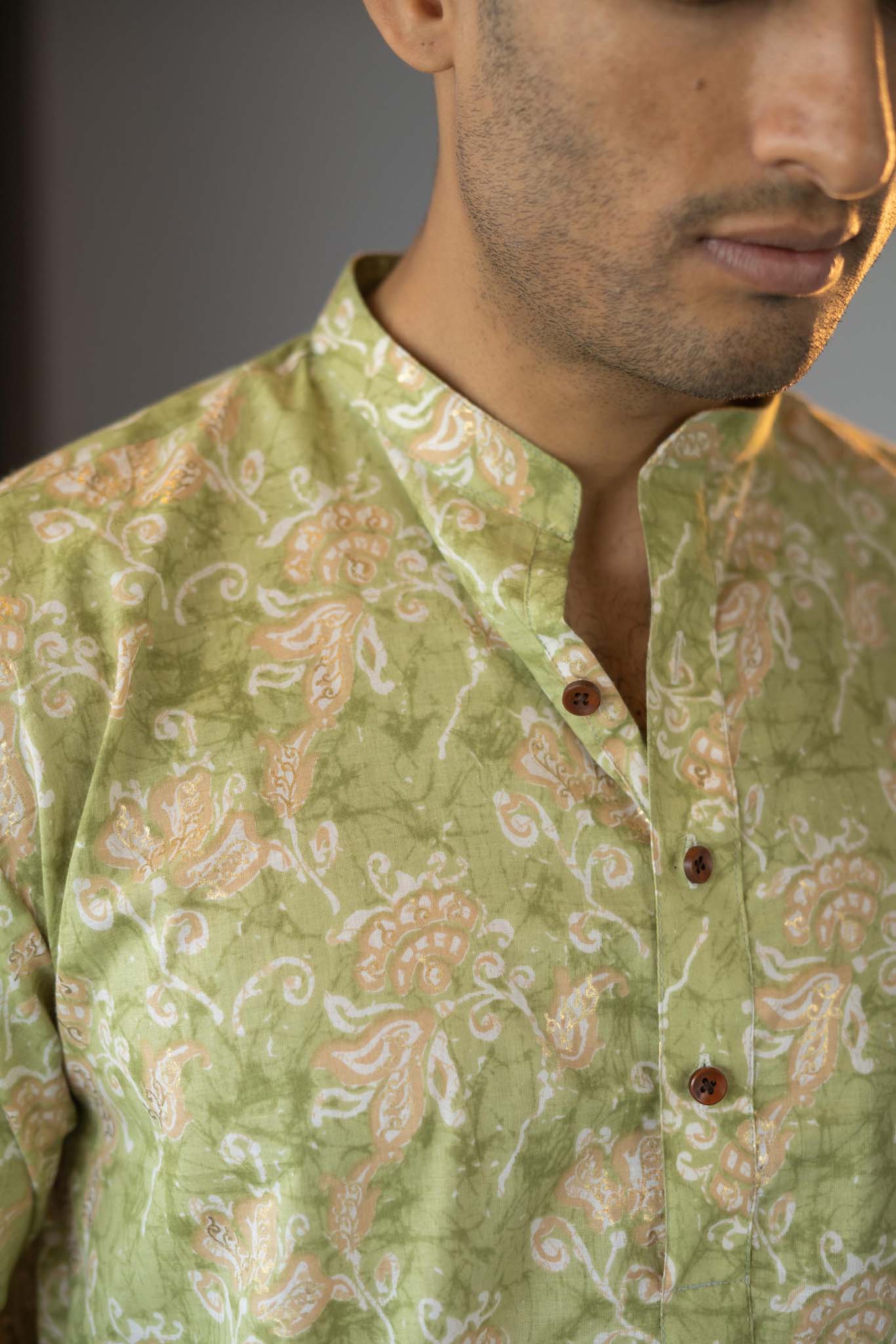 The Marble Green All-Over Floral Print Long Kurta With Foil Work