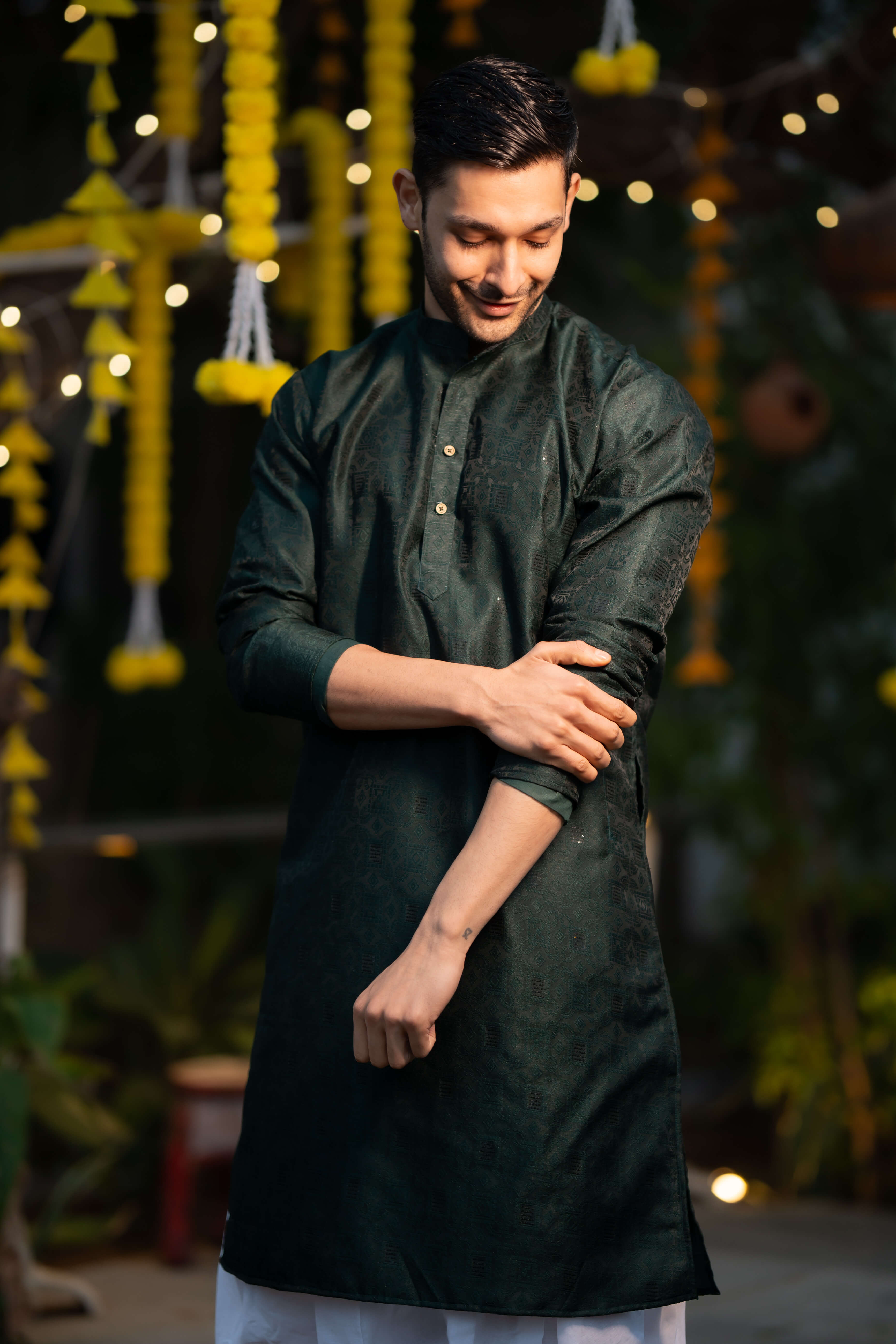 The Green Long Kurta With Thread Work and Sequins