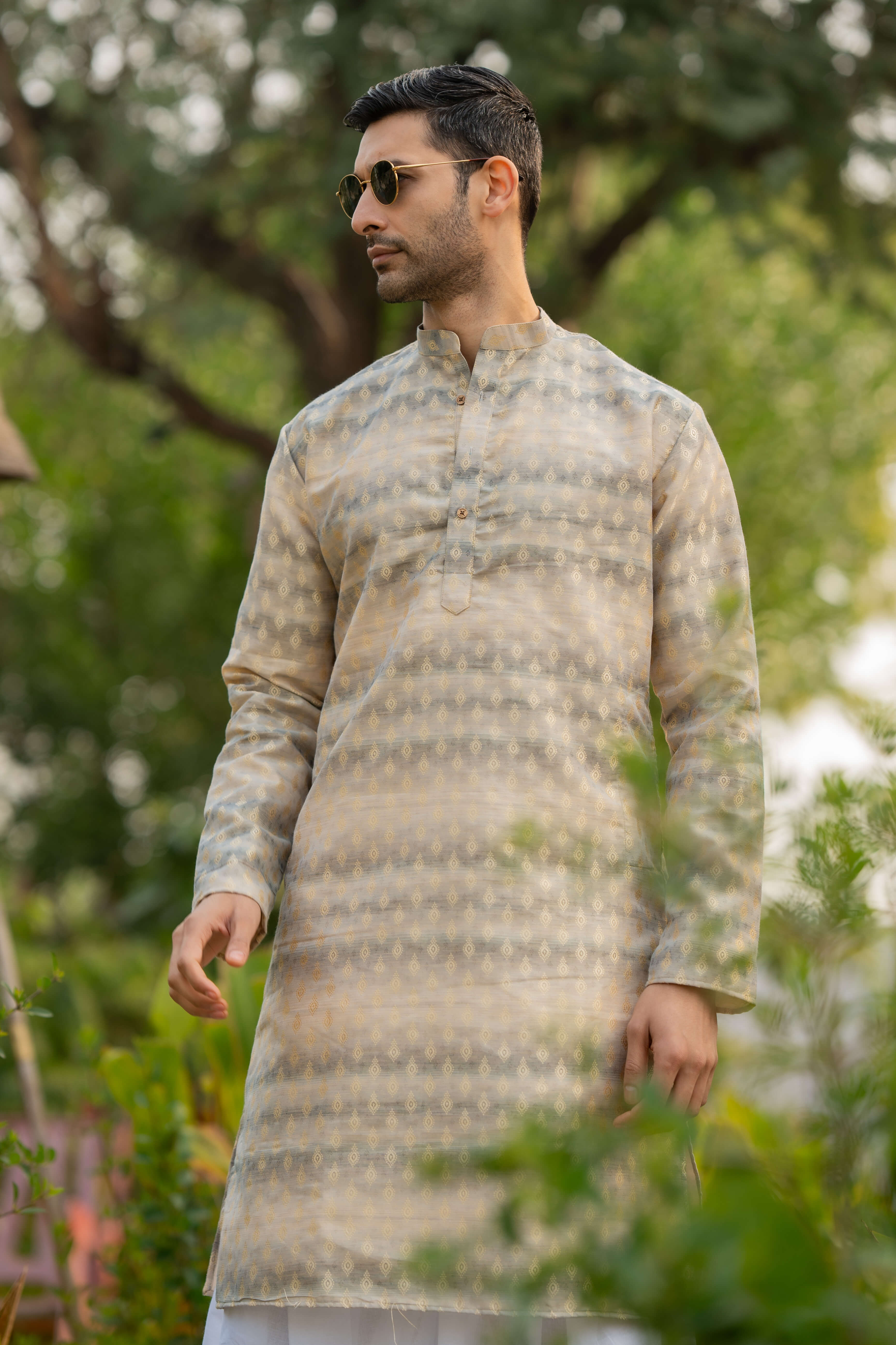 The Chrome and Silver Grey Long Kurta with Self Butti Work