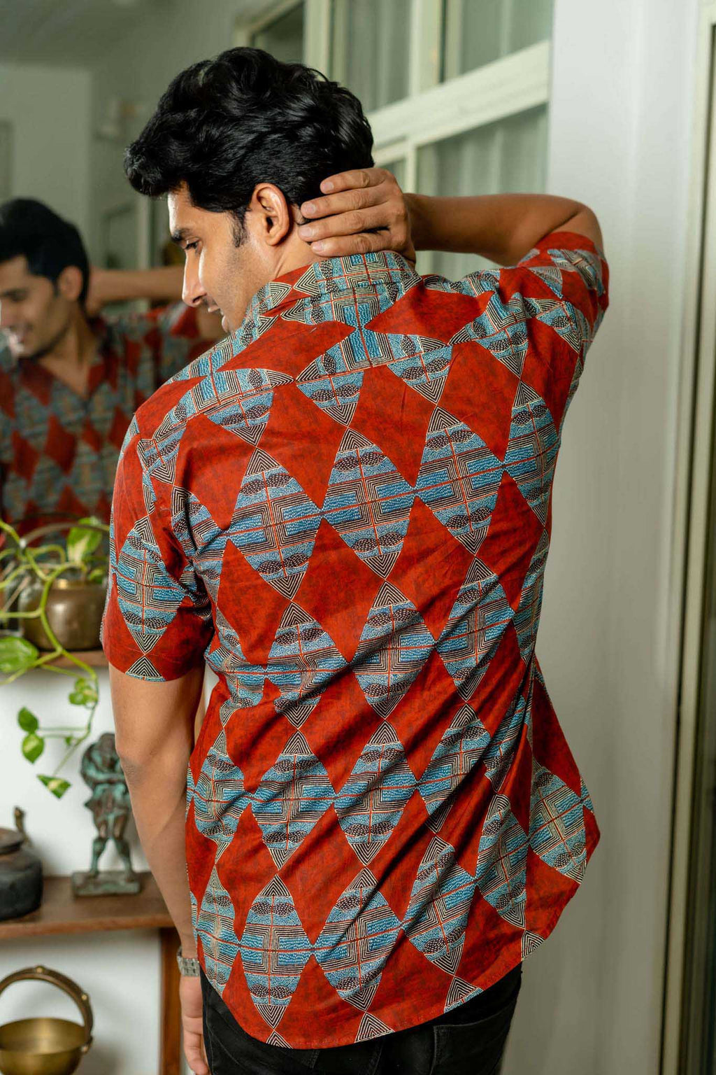 The Diamond Shaped Tribal Print Half Sleeves Shirt In Brick Color