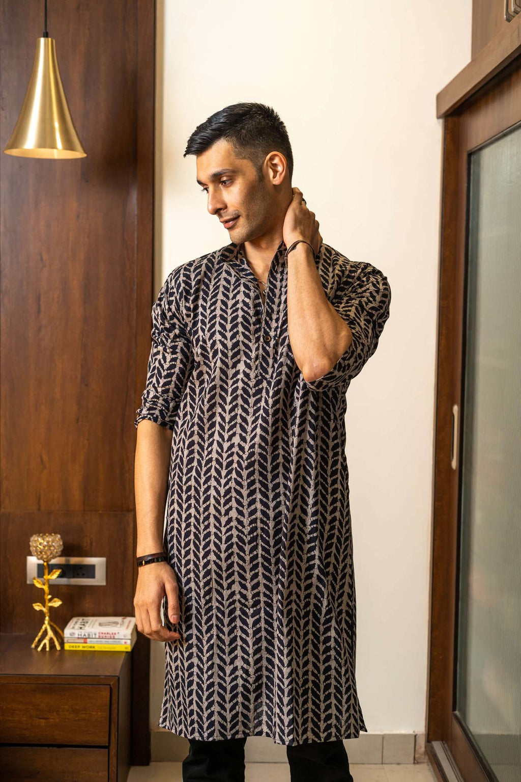 The Black Petal Print Long Kurta