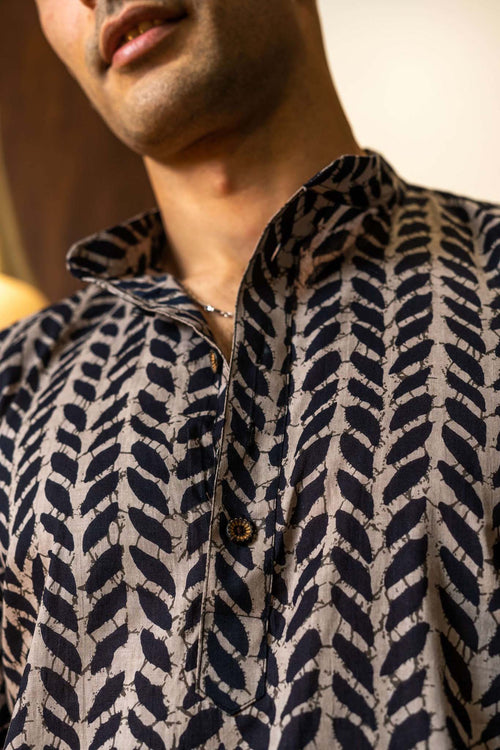 The Black Petal Print Long Kurta