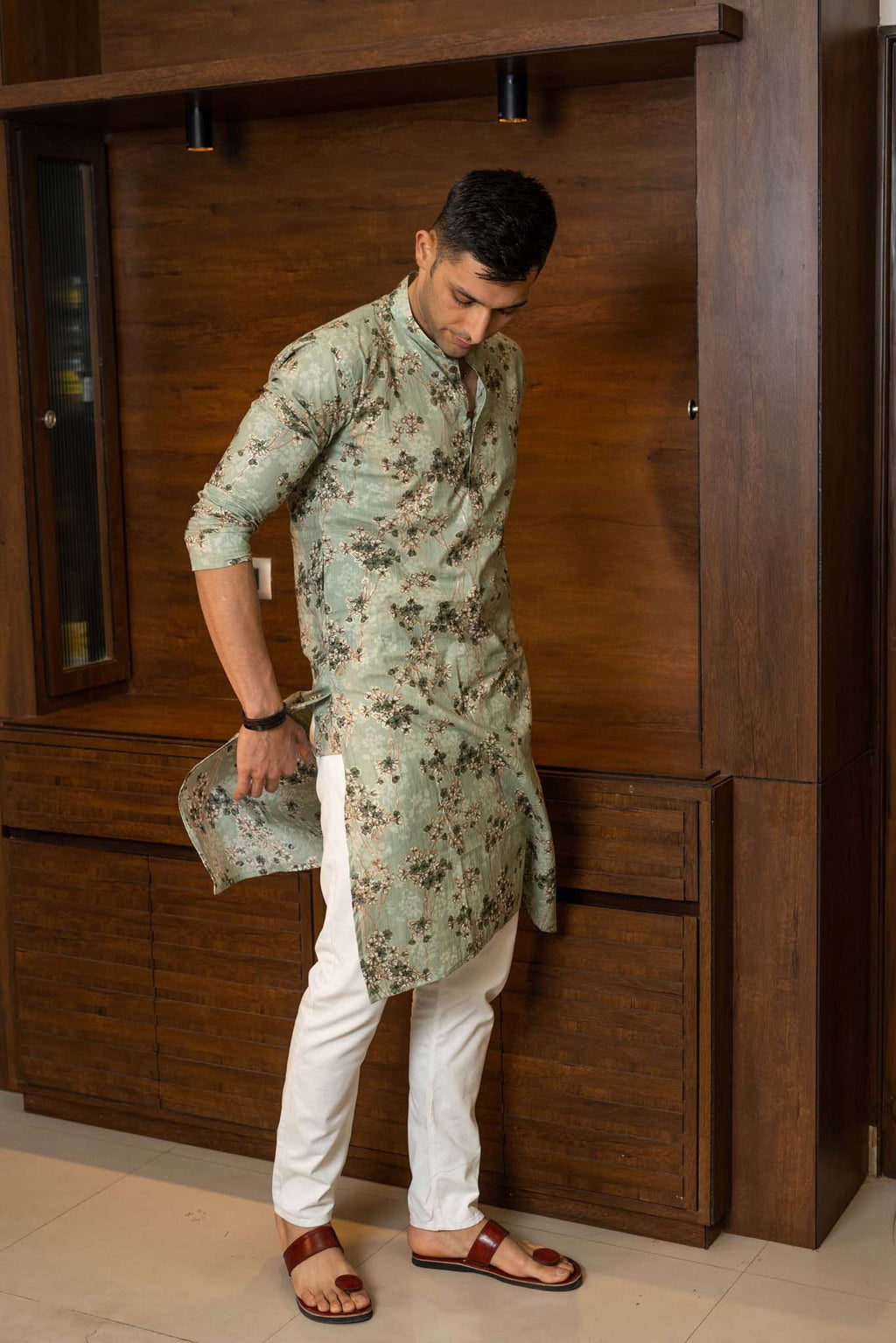 The Muslin Pastel Green Foil Print Long Kurta