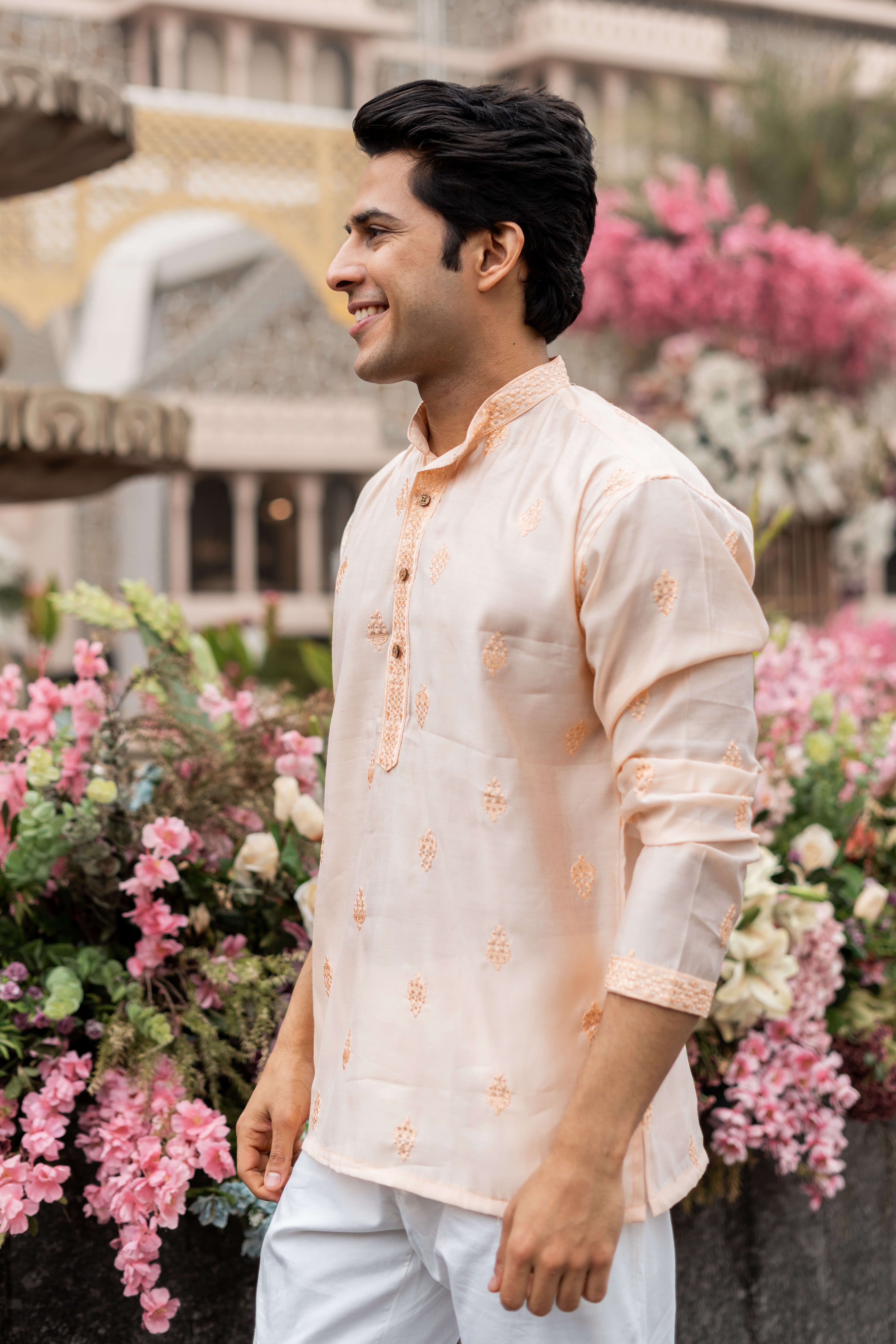 The Peachy Pink Short Kurta With Butti Embroidery And Sequins Work