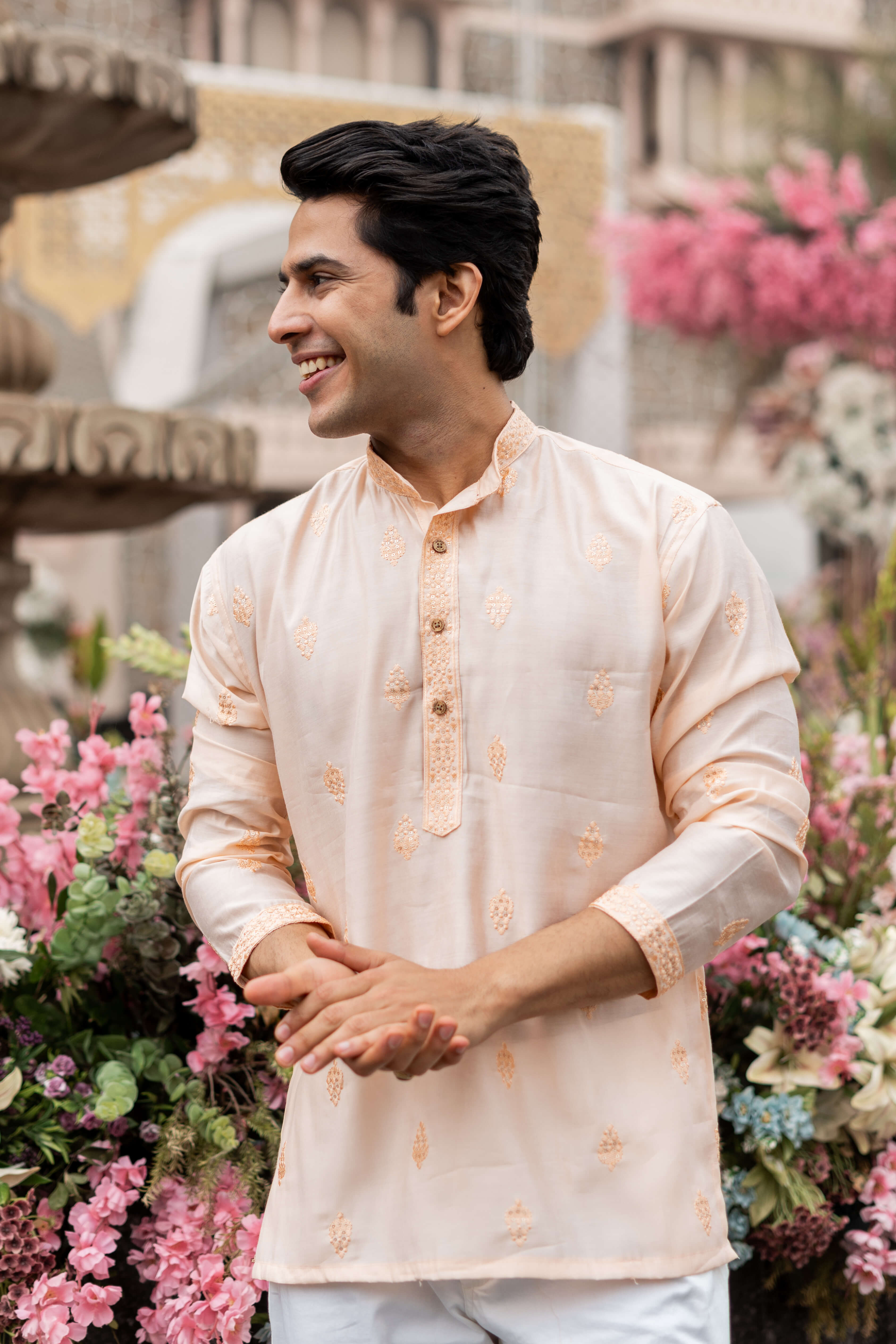 The Peachy Pink Short Kurta With Butti Embroidery And Sequins Work