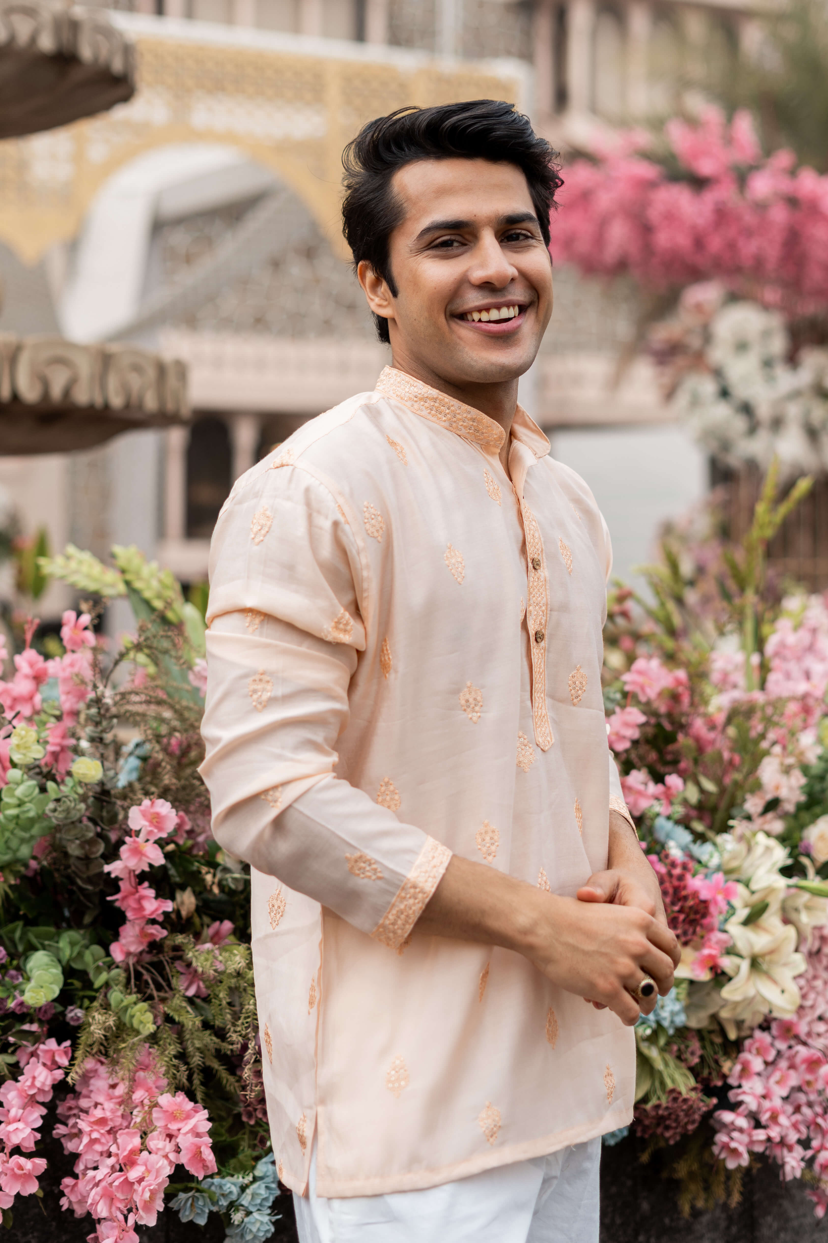 The Peachy Pink Short Kurta With Butti Embroidery And Sequins Work