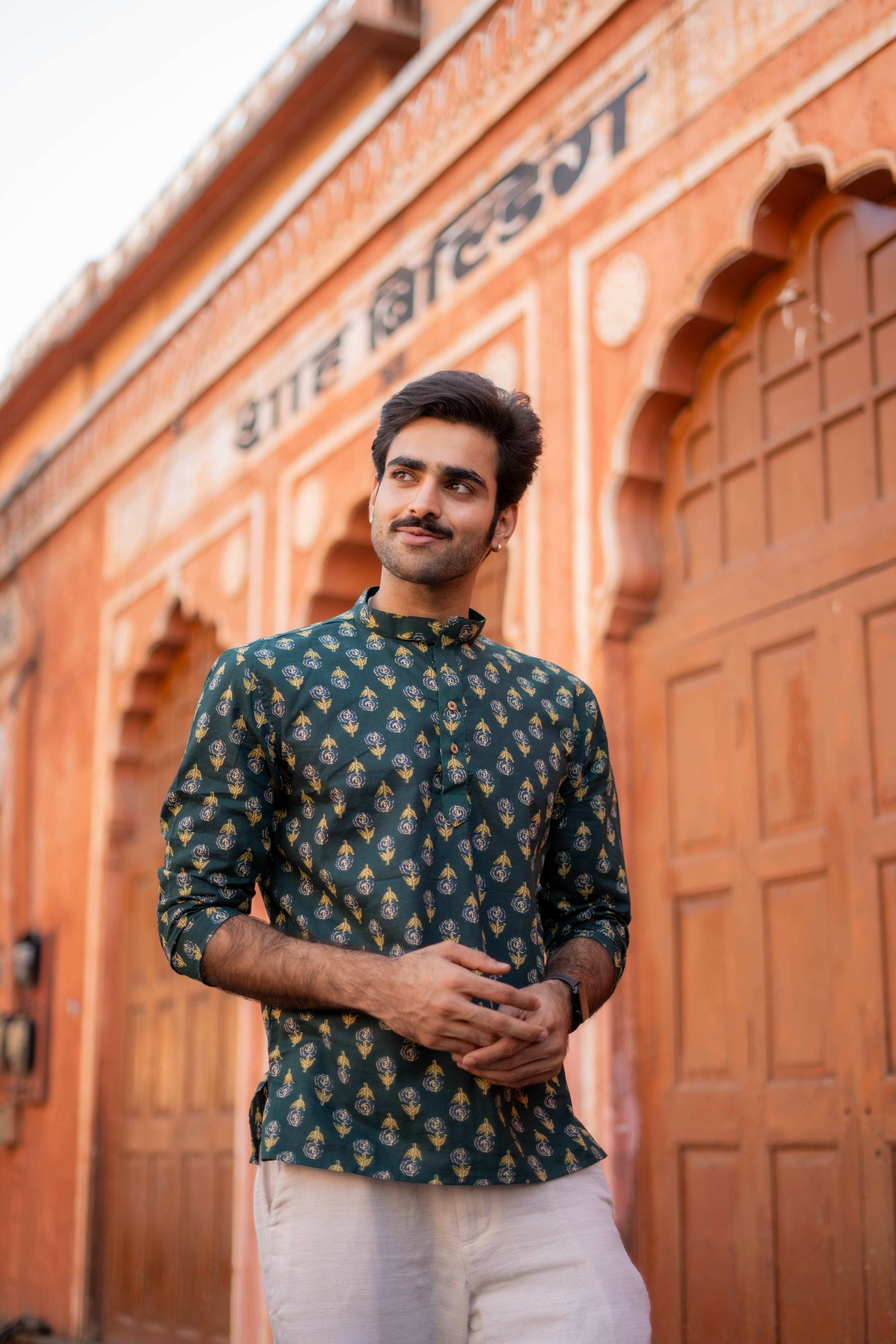 The Deep Green Garden Buti Print Short Kurta