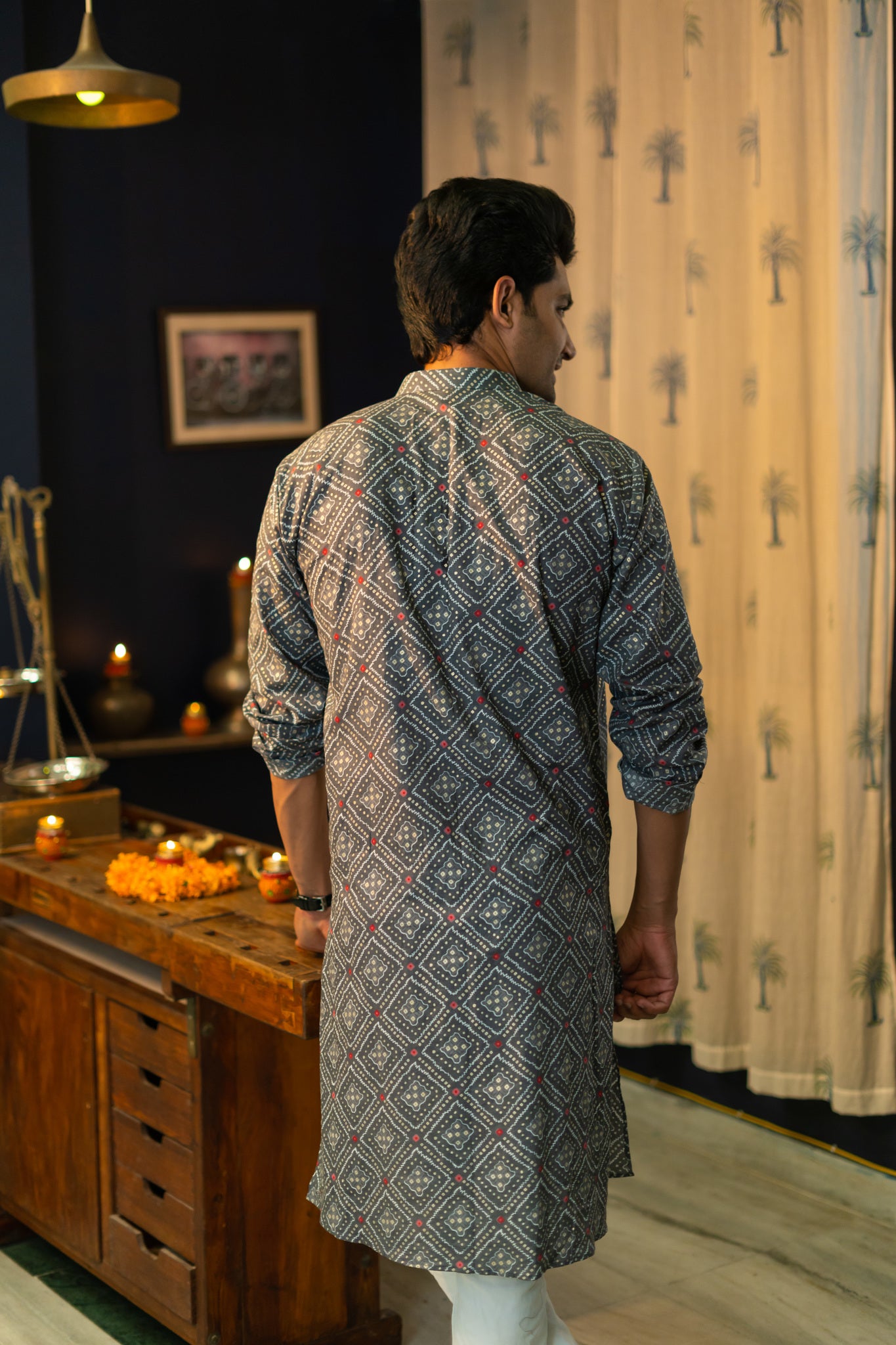 The Grey Traditional Geometric Foil Print Long Kurta